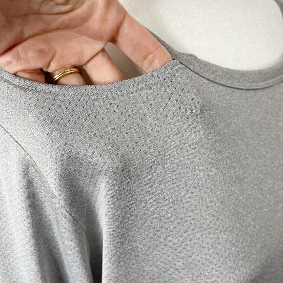 C&C California Women's Cold Shoulder Mesh Top Size L Gray Open Back Long Sleeve - Picture 6 of 10